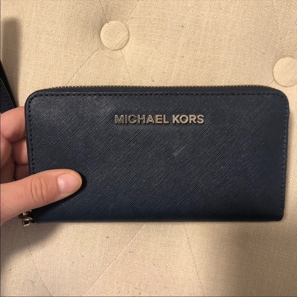 Micheal Kors wallet